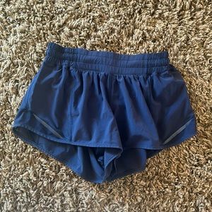 LULULEMON hotty hot short in navy size 6